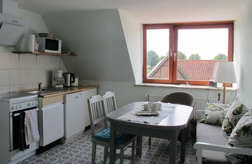 Kittlitz Apartment | Cozy Retreat: Hof am See with Ocean View & Pet Friendly