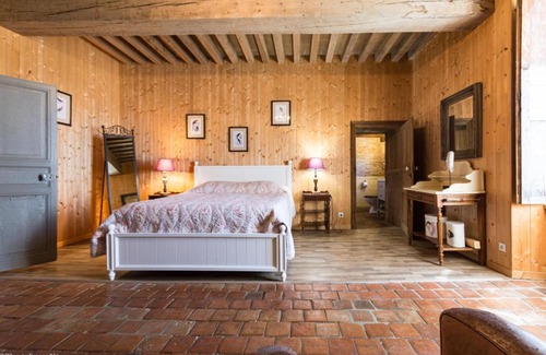 Achun House | Pet-Friendly Oceanfront Retreat at Varigny Hotel