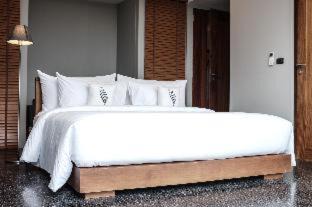 Wok Tum Resort | Relax at Varivana Resort Koh Phangan - 4-Star Oceanfront Escape