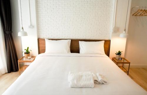 Khlong Ton Sai Hotel | Budget-Friendly Varmtel: Family-Safe with Kitchen Amenities