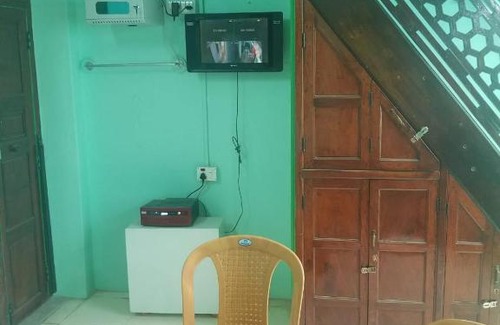Virudhunagar House | Varnam: Pet and Child Friendly Retreat with 8/10 Rating