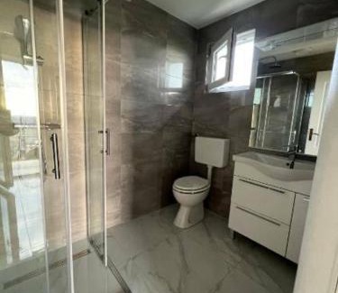 Kalnik House | Discover Varović: Pet-Friendly Retreat with Breakfast & Hot Tub