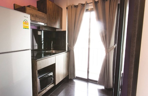Nong Bon Hotel | Budget-Friendly Varrzon Residence with Kitchen & Breakfast