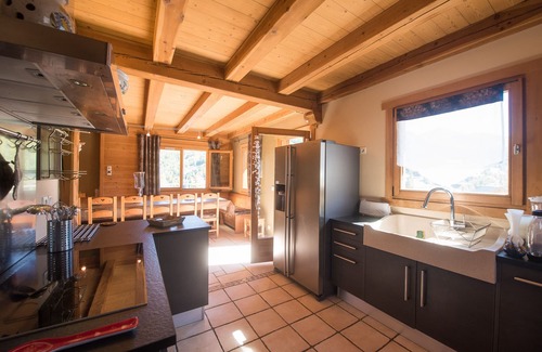 Les Claux Ski Chalet | Vars Les Claux Luxury chalet 20 people at the foot of the slopes swimming pool sauna sanarium