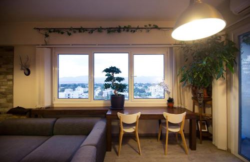 Nicosia Apartment | Vas' Penthouse: Pet-Friendly Oceanfront Retreat, 4 Stars