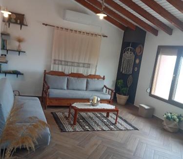 Moudros House | Vasileris Home: 4-Star Stay with Perfect Guest Rating