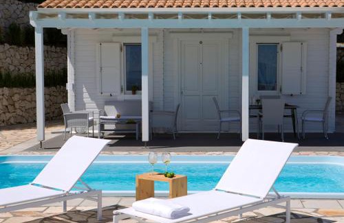 Evgiros Villa | Experience Vasiliki Cottages: 4-Star Bliss with Pool & Hot Tub