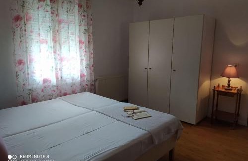 Kallirakhi House | Child-Friendly Retreat at Vasilis House with Great Reviews