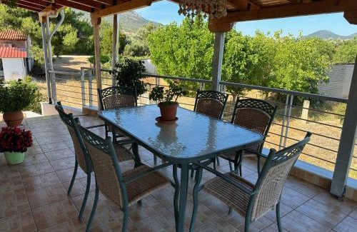 Eretria Apartment | Discover Vaso's Paradise: Family-Friendly Retreat Awaits