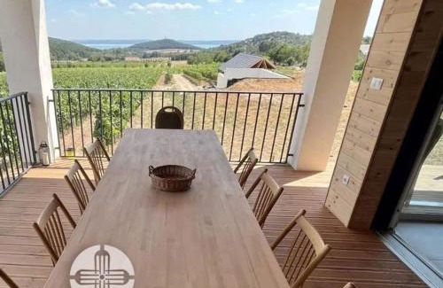 Felsoors Villa | Top-Rated Vass Villa Vendégház with Family-Friendly Dining