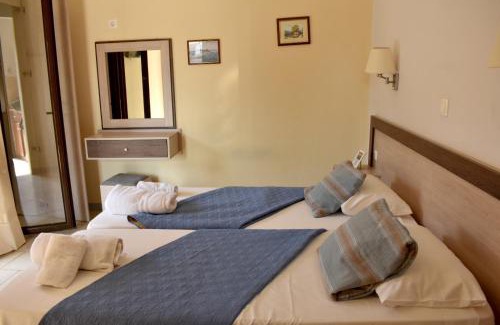Notos Villa | Ocean View at Vassilis Studio's - Guest Rated 9/10