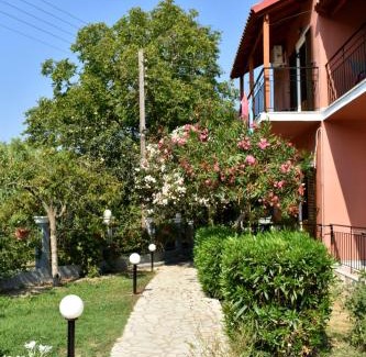 Notos Villa | Ocean View at Vassilis Studio's - Guest Rated 9/10