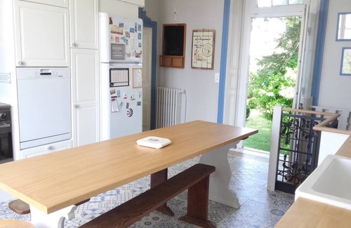 Longeville-sur-Mer House | Vast 8/9 bedroom maison de maitre with swimming pool near beaches