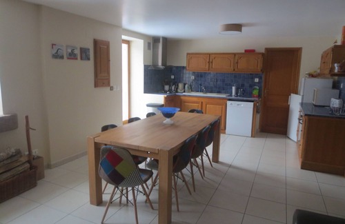 Rehaupal Condo | Idyllic Apartment with Garden in Nature's Embrace
