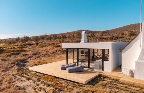Yzerfontein Cottage | Experience Tranquil Open Spaces at Our Family-Friendly Hotel