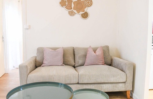 Palais de justice Apartment | Cozy Vauban Apartment near Vieux-Port with Ocean View