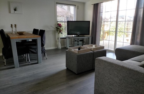Oisterwijk Ski Chalet | Pet-Friendly Vazonics Valkenbosch in Oisterwijk