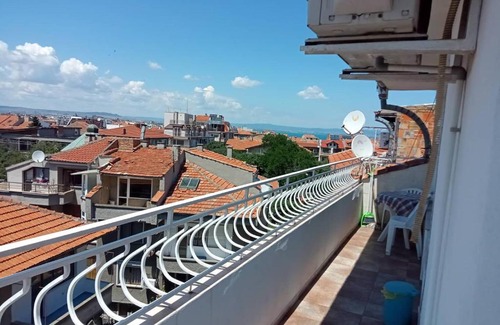 Old Town Apartment | Guest Rated 10/10 at Vazov Studios - Family & Pet Friendly