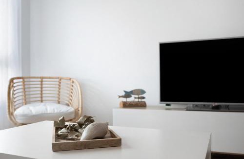 Barbate Apartment | Discover Family-Friendly Comfort at Vazquez Mella Barbate
