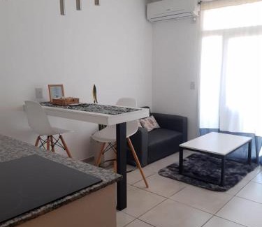 Posadas Apartment | VB Home: Exceptional 4-Star Stay with 9.9 Review Score
