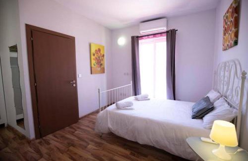 Sliema Apartment | Pet-Friendly VBH Apartment in Sliema for Family Getaways
