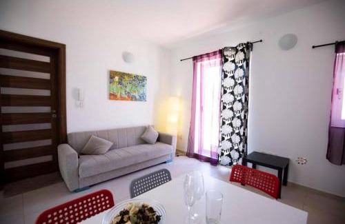 Sliema Apartment | Pet-Friendly VBH Apartment in Sliema for Family Getaways