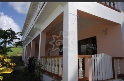 Mount Pleasant Bay House | Immaculate 3-Bed Villa with Ocean View & Breakfast