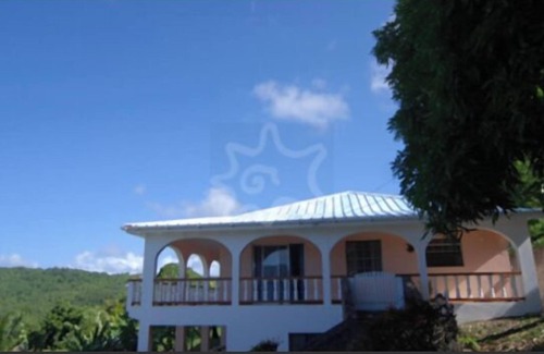 Mount Pleasant Bay House | Immaculate 3-Bed Villa with Ocean View & Breakfast