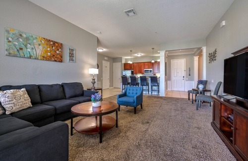 Florida Central Atlantic Coast Apartment | Prime Location VC11-405 - Steps from Major Attractions