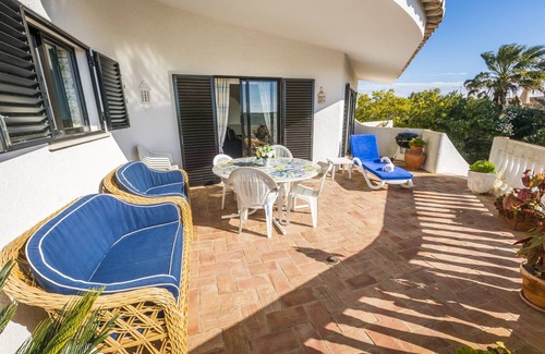 Funchal Villa | Veado Villa: 4-Bed Retreat with Private Pool & Seaviews