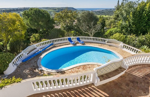 Funchal Villa | Veado Villa: 4-Bed Retreat with Private Pool & Seaviews