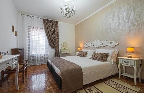 Pedeguarda di Follina House | Exceptional Oceanfront Stay at Vecchia Favola House