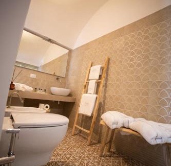 Mottola Hotel | Relax at Vecchia Mottola Suite & Spa: Pool, Ocean View & More