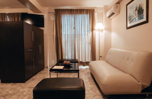 San Rafael Hotel | Discover Vecchia Terra Apart Hotel: Pool & Hot Tub Bliss