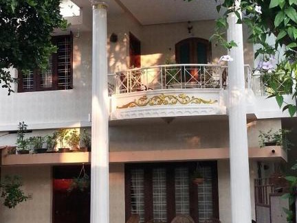 Thamaraparambu Bed & Breakfast | Top-Rated Veda Vihar Homestay & Yoga Centre for Families