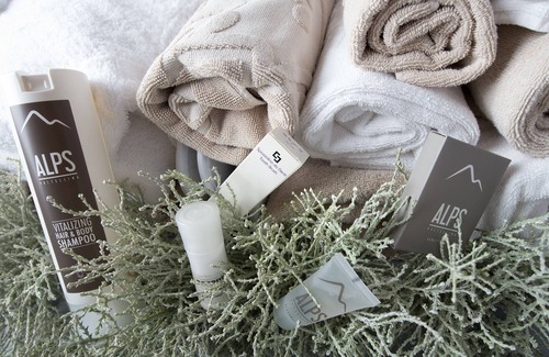 Santa Caterina Valfurva Hotel | Discover Vedig: 4-Star Retreat with Spa and Family Amenities