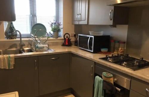 Crawley House | Family-Friendly Veen Home near Gatwick Airport