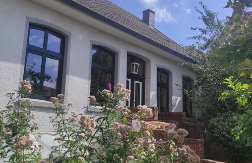 Ditzum House | Experience Family-Friendly Comfort at Veerman's Huis Ditzum
