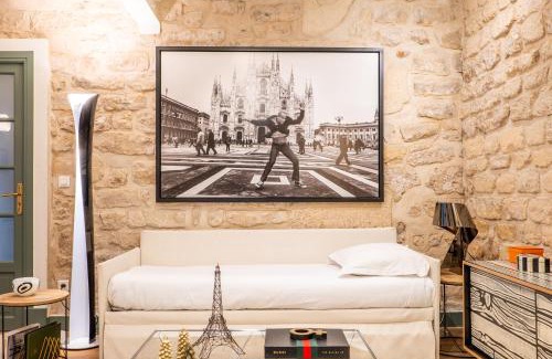 Quartier des Invalides Apartment | Discover Veeve - A Story in Stone for Families