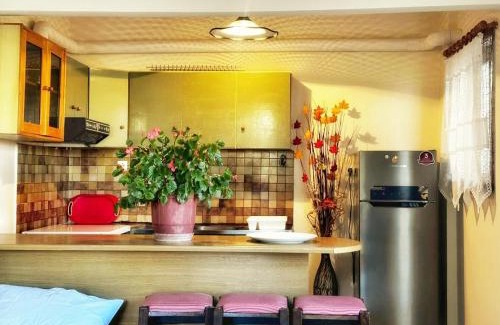 Nei Pori Apartment | Oceanfront Escape at Vefa's Apartment - Nei Pori