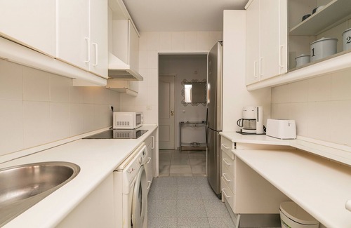 Jerez de la Frontera Old Town House | Discover VEGALUZ: Cozy Flat with Spa & Free Wifi in Jerez