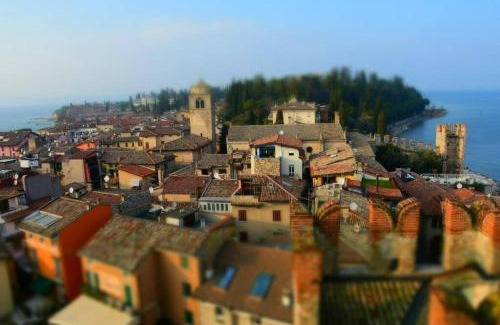 Sirmione Old Town Bed & Breakfast | Experience Vegan Comfort at B&B Meublè Adriana Sirmione