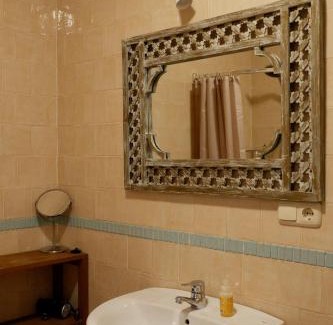 Coin Bed & Breakfast | Eco-Friendly Retreat at Vegan Guesthouse Finca Pereila