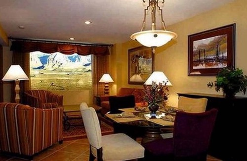Enterprise Resort | Convenient Vegas Retreat Near Formula 1 Action
