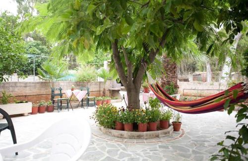 Elliniko-Argyroupoli Bed & Breakfast | Relax at Veggie Garden Athens B&B - Guest Rated 8.8/10
