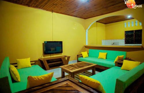 Ambanja Apartment | Family-Friendly Vel Lodge: Your Ideal Budget Retreat