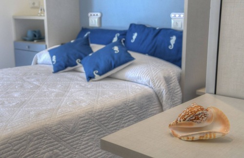 Pietra Ligure House | Discover Vela D'oro: 10/10 Rated Family-Friendly Getaway