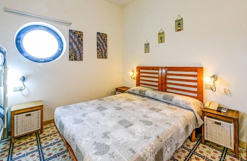 San Lorenzo Hotel | Experience Vela Velo Club: Ocean View & Family-Friendly Retreat