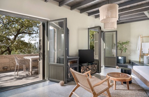 Latziana House | Velanis House - Embrace Nature with Pool & Breakfast