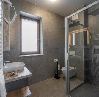 Bled Bed & Breakfast | Elegant Veldes B&B: Family-Friendly Comfort with Breakfast